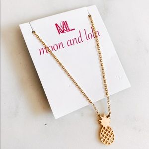 Gold Pineapple Necklace NWT